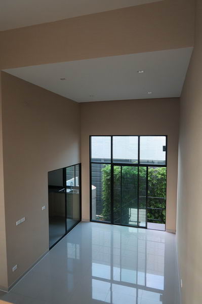 For RentTownhousePattanakan, Srinakarin : For Rent Bangkok Town House Arden Pattanakarn Phatthanakan Suan Luang BRE15905