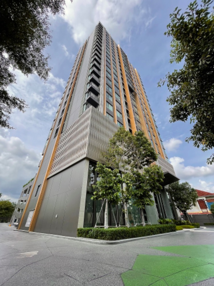 For SaleCondoOnnut, Udomsuk : Condo for sale 𝙇𝙞𝙛𝙚 𝙎𝙪𝙠𝙝𝙪𝙢𝙫𝙞𝙩 62 - 2 bedrooms, move in