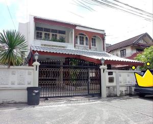 For RentHouseRamkhamhaeng, Hua Mak : For rent 27,000 💎House in new condition Ready to move in 💎 2-story detached house, 3 bedrooms, Soi Ramkhamhaeng 24, Intersection 24 ✅ Excellent location, near The Nine.