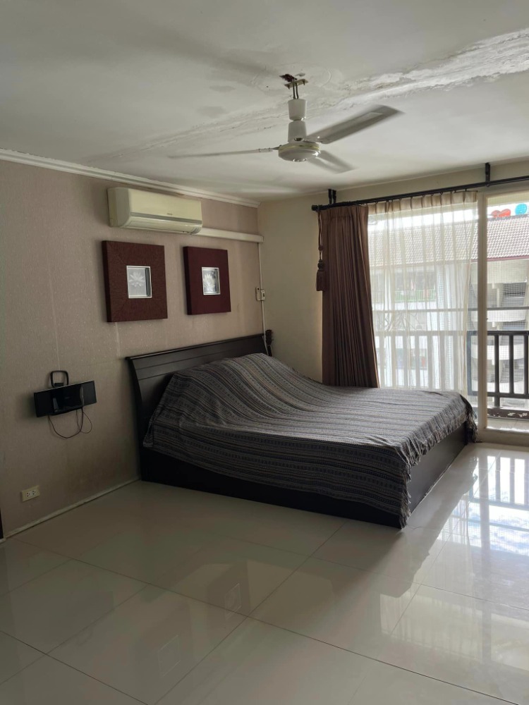 For SaleCondoLadprao101, Happy Land, The Mall Bang Kapi : (Code S3839) Condo for sale, City Villa, price 720,000 baht, near the MRT Yellow Line, Lat Phrao 101, The Mall, Foodland, Tawanna, convenient travel, near shopping areas.