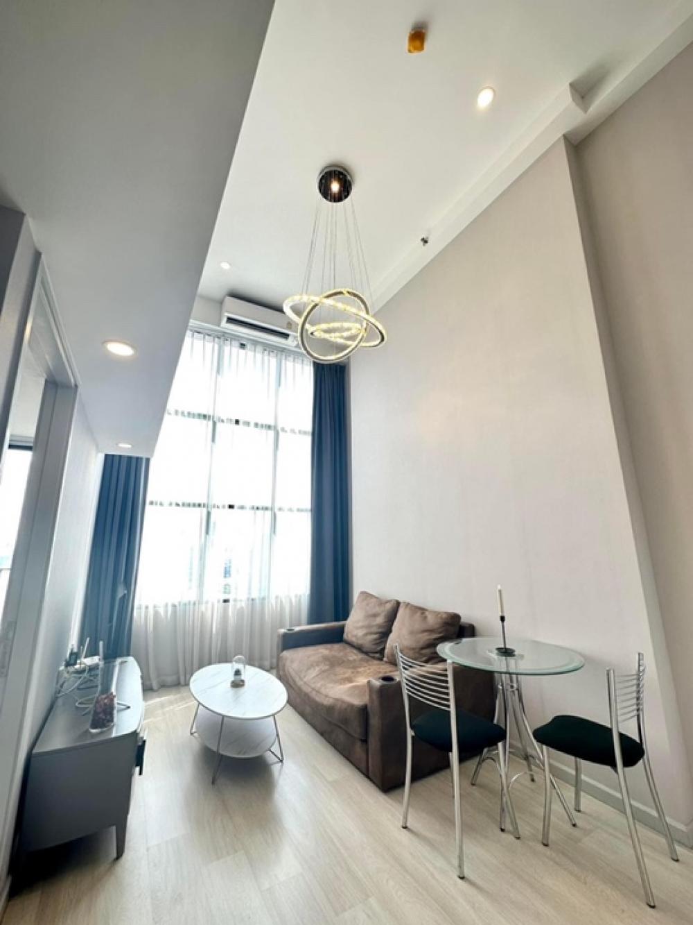 ให้เช่าคอนโดสาทร นราธิวาส : ให้เช่าคอนโด🔥ไนท์บริดจ์ ไพร์ม สาทร🔥ชั้น 38🔥Duplex🔥44 ตรม.🔥1 Bed🔥วิวสูงสวยมาก🔥 R2809-01