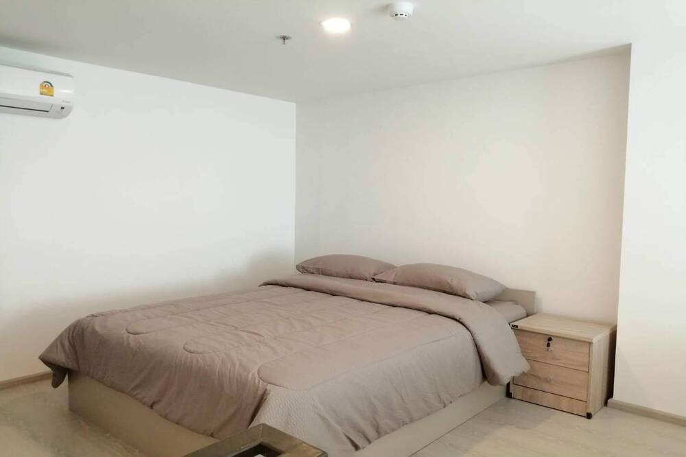 For SaleCondoVipawadee, Don Mueang, Lak Si : Code C20230900608....KnightsBridge Phaholyothin - Interchange sale with tenant, 1 bedroom, 1 bathroom Duplex Deluxe, high floor, furnished, Special Deal!!