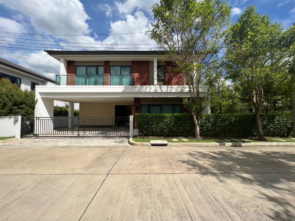 ขายบ้านแจ้งวัฒนะ เมืองทอง : บ้านเดี่ยว เซนโทร ชัยพฤกษ์ - แจ้งวัฒนะ 2 / 4 ห้องนอน 4 ห้องนำ้ (เจ้าของขายเอง) : Centro Chaiyaphruek-Chaengwattana 2 / 4 Bedrooms 4 Toilet Rooms (From Owner)