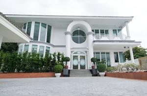 For SaleHouseRama9, Petchburi, RCA : U75 for sale: large 2-storey luxury house # prime location on Rama 9 Road, Soi 39, house with private swimming pool, beautifully decorated, ready to move in