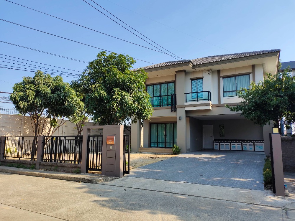 ขายบ้านพัฒนาการ ศรีนครินทร์ : LL113  ขายบ้านเดี่ยว 2 ชั้น โครงการ ภัสสรเพรจทีจ บางนา-สุวรรณภูมิ *รีโนเวทใหม่ ไม่เคยเข้าอยู่