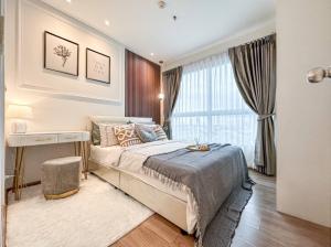For SaleCondoSathorn, Narathiwat : 🌈ES-531 Selling Fuse Chan-Sathorn📣Room just renovated. Fully furnished and separate kitchen, city view📣📲 Line ID: @easy_condo (with @ in front)