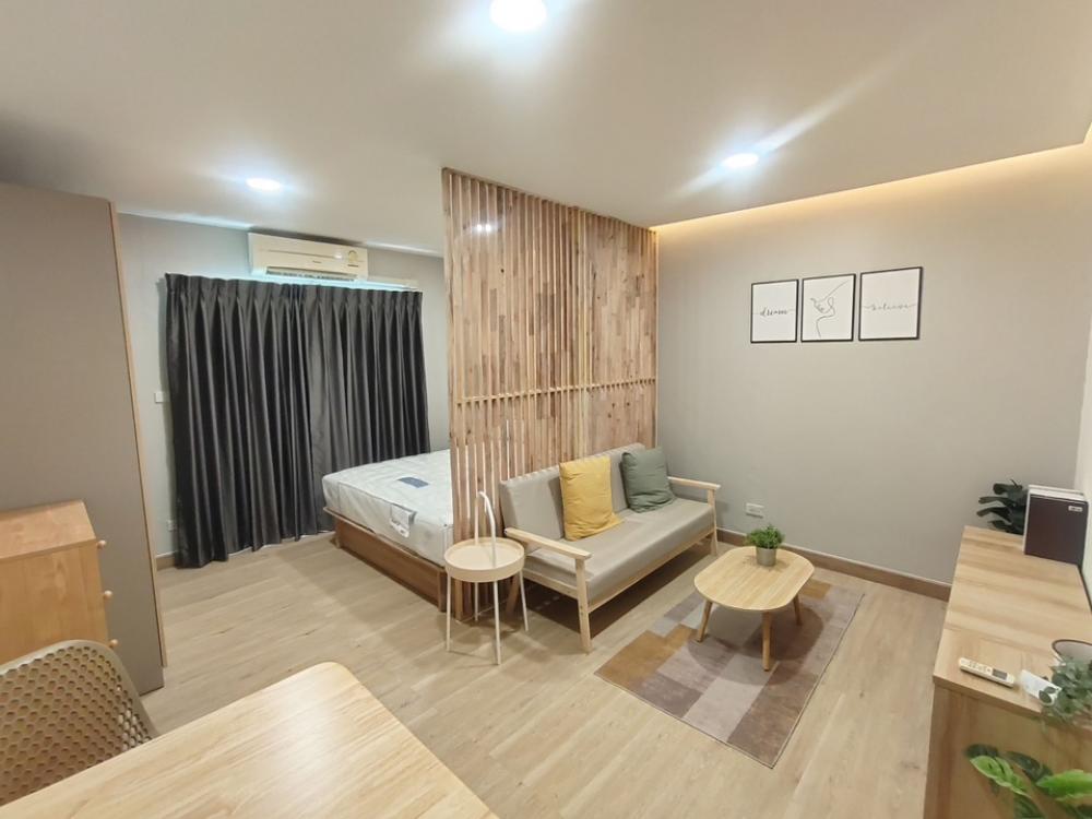 For SaleCondoLadprao, Central Ladprao : Condo Ratchada Prestige Lat Phrao 48, swimming pool view, near BTS Phawana.