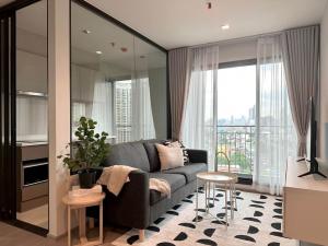 For RentCondoThaphra, Talat Phlu, Wutthakat : ❤️❤️Life Sathorn Sierra interested line/tel 0859114585 BTS Talat Phlu 2 bedrooms, 2 bathrooms, 57.5 sq m, 17th floor, new room, never been occupied. Complete electrical appliances (There is a refrigerator and washing machine.) If you want a bed and wardro