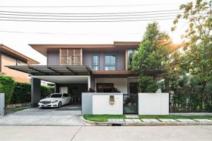 For SaleHousePattanakan, Srinakarin : 2-storey detached house for sale, 76.5 sq m, Burasiri Village, Phatthanakan, beautifully decorated, ready to move in. New development area, On Nut, 3 year old house, house with built-in throughout, modern contemporary style.