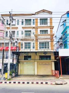 For RentShophouseRattanathibet, Sanambinna : commercial building 2 Units for rent MRT BangrakYai Denla British Ratchapruek prime CHIC REPUBLIC