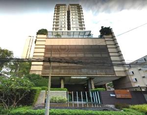 For SaleCondoSukhumvit, Asoke, Thonglor : ✨Big & Rare Unit / Best Price✨For Sale Condo Baan Siri 24. 2 Beds 2 Baths, 98.4 sq.m. Fully-furnished, high floor, unblocked view. Near Em-Districts & BTS Phrompong