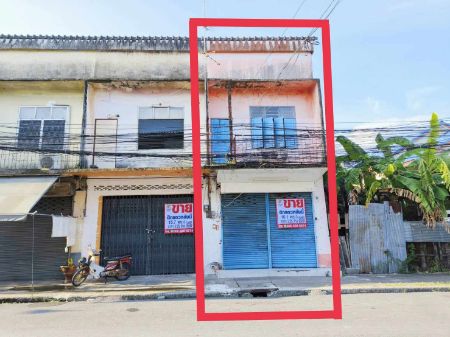 For SaleShophouseNakhon Si Thammarat : Commercial building for sale, cheap price, near Nakhon Si Thammarat Vocational College, commercial building 100 sq m., 16.1 sq m., suitable for purchase, renovation.