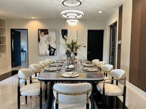 For SaleHouseLadkrabang, Suwannaphum Airport : Only the last 5 houses left ✨ The Signture @ Perfect Masterpiece Sukhumvit 77, size 137.5 sq m, starting at only 59.9mb, contact 095 426 4563 (Boss)