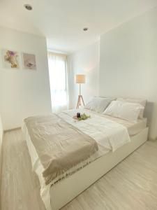 For SaleCondoBang Sue, Wong Sawang, Tao Pun : ⚡️Sold with tenant⚡️ Condo Ideo Mobi Wong Sawang, 1 bedroom, 1 bathroom, next to MRT Bang Son, Yield 5-6%, can continue collecting rent immediately.