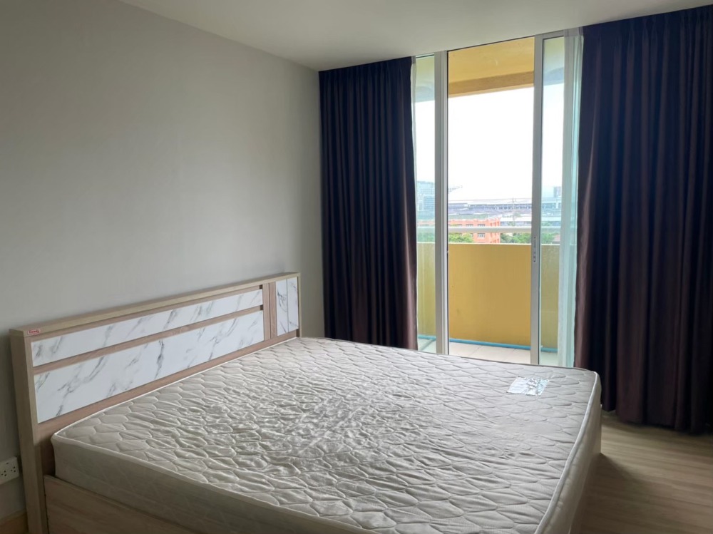 For SaleCondoChaengwatana, Muangthong : For sale with tenant, Condo M Society, Building A, 8th floor (from 30 floors), 50.49 sq m., 2 bedrooms, 1 bathroom, fully furnished, 3 air conditioners, east facing balcony, impact view, not hot.