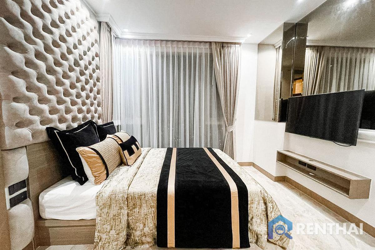 For SaleCondoPattaya, Bangsaen, Chonburi : Luxury Pattaya Condo: The Riviera Ocean Drive for 1.03mb