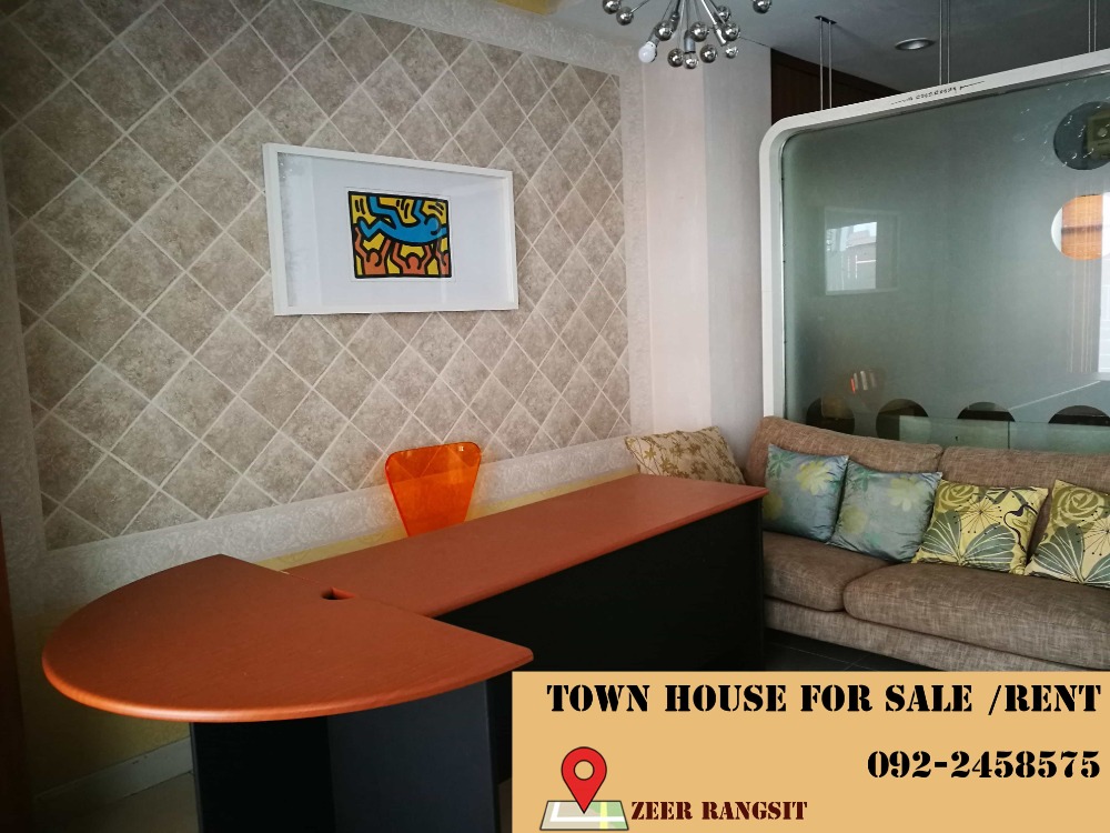 For RentTownhousePathum Thani,Rangsit, Thammasat : Phummarin Rangsit, next to Zeer, 3-story townhouse, air conditioning, complete furniture, ready to move in immediately.