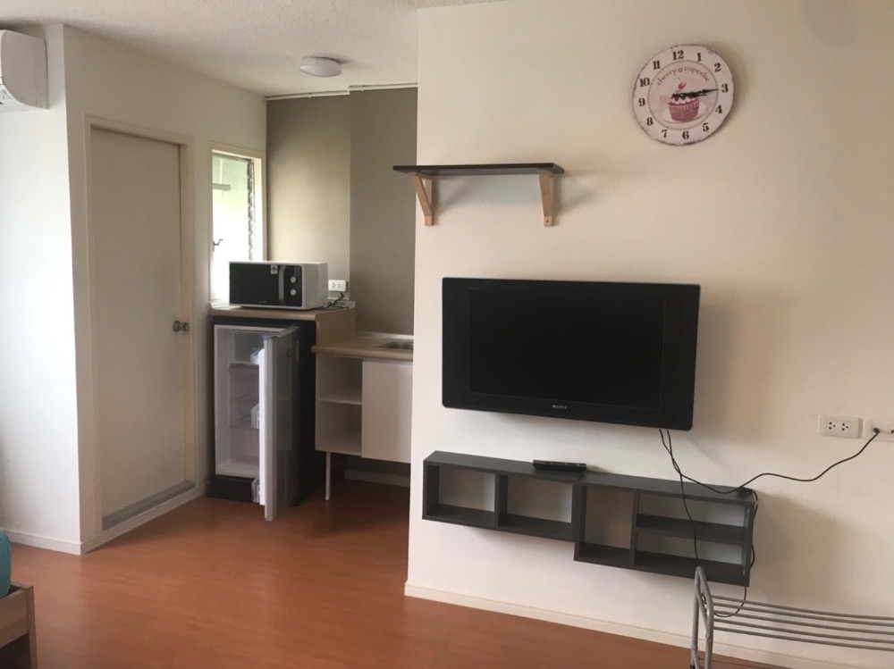 For SaleCondoLadkrabang, Suwannaphum Airport : For sale Lumpini Romklao Suvarnabhumi A2, 6th floor, decorated with furniture. Special price can be negotiated. If interested, contact 082-3223695.