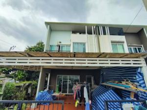For SaleTownhouseRattanathibet, Sanambinna : Cheapest in this area!!! 2-story townhome for sale in the heart of Nonthaburi, City Sense Village, Rattanathibet - Bypass Mueang Non, behind the edge of the beginning of the project, in front of no one, near the pool, 30.4 sq m.