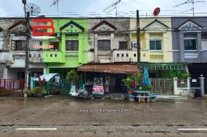 For SaleTownhousePathum Thani,Rangsit, Thammasat : Townhouse Baan Fah Rangsit, Khlong 4, area 16 sq m., Rangsit-Nakhon Nayok Road, Thanyaburi District, Pathum Thani Province.