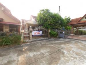 For SaleHouseKoh Samui, Surat Thani : Urgent sale, single-storey detached house, corner room. With built-in furniture, Soi Pho Khun Thale, Surat Thani.