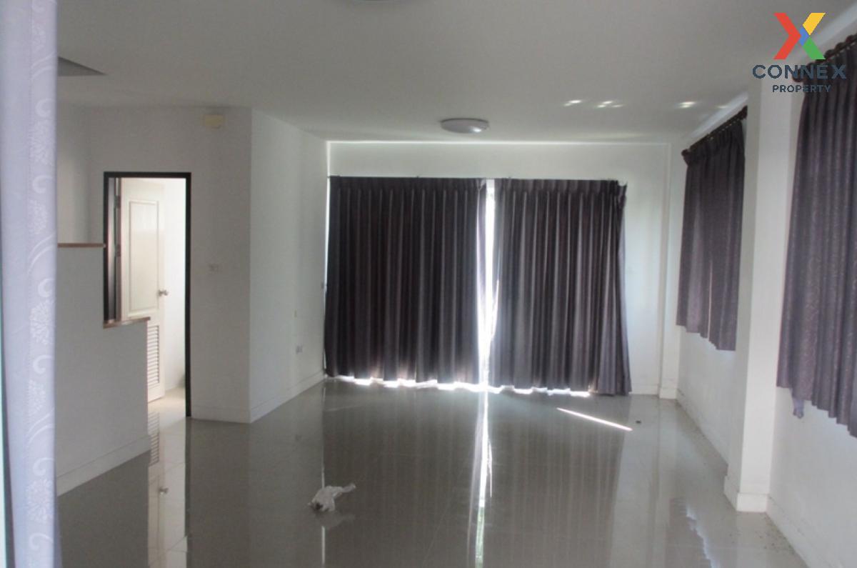 For SaleHousePathum Thani,Rangsit, Thammasat : For Sale Townhouse/Townhome  , Bella Outer Ring – Lamlukka Klong 4 , Lat Sawai , Lam Luk Ka , Pathum Thani , CX-85926