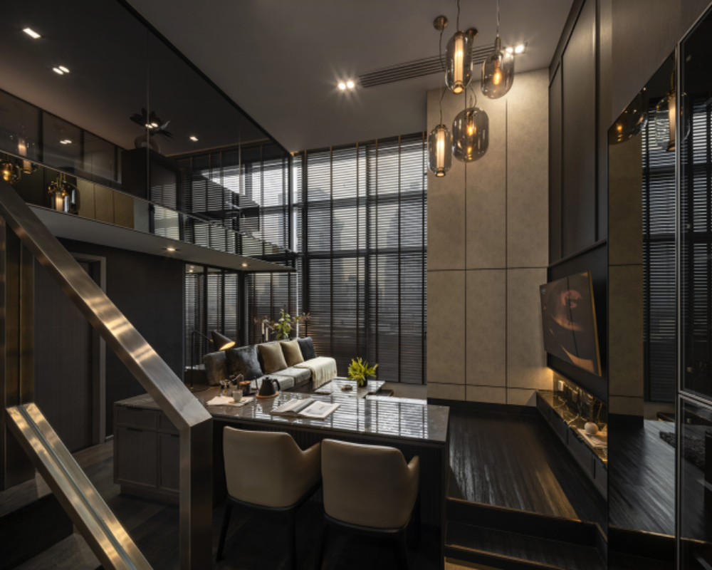 For SaleCondoRatchathewi,Phayathai : 0 meters from MRT Ratchathewi! LOFT in the heart of the city, Conner Ratchathewi Condo, starting at 8.XX. You can talk to Kae.