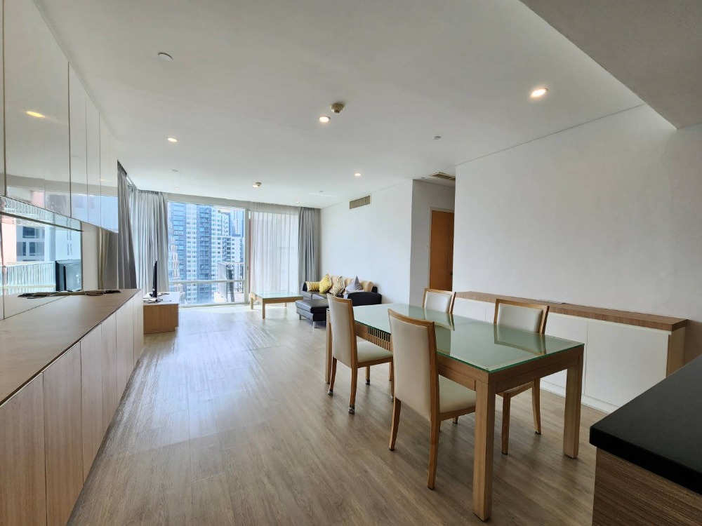 ขายคอนโดสุขุมวิท อโศก ทองหล่อ : Hot Deal 22.4 MB Negotiable (3 bed 132 Sqm) - SELL @BTS Thonglor - High Floor, Nice View