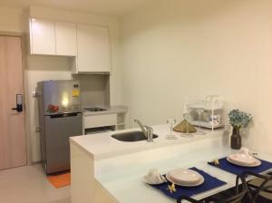 ขายคอนโดสุขุมวิท อโศก ทองหล่อ : ขายห้องสวย พร้อมผู้เช่า rhythm Sukhumvit 42  ชั้น 18  **AGENT POST ***