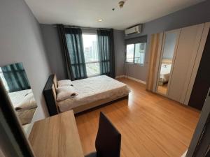 For RentCondoRatchadapisek, Huaikwang, Suttisan : ★ Life@ Ratchada-Sutthisan ★ 42 sq m., 17th floor (1 bedroom, 1 bathroom), ★next to MRT Sutthisan Station ★Near malls and shopping areas ★Many amenities★ Complete electrical appliances
