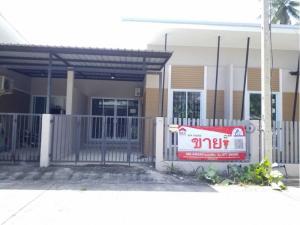 For SaleTownhouseKoh Samui, Surat Thani : Urgent sale, one-story townhouse. Mubuan Suay Paragon, 2 bedrooms, 1 bathroom, parking for 1 car.