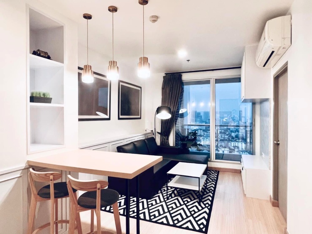 ขายคอนโดลาดพร้าว เซ็นทรัลลาดพร้าว : 3921😊😍 For RENT, SELL ให้เช่า,ขาย 1 ห้องนอน🚄ใกล้ MRT ลาดพร้าว 🏢ไลฟ์ แอท ลาดพร้าว 18 Life @ Lat Phrao 18 🔔พื้นที่:45.00ตร.ม.💲เช่า:20,000฿💲ขาย:5,590,000฿📞O99-5919653,065-9423251✅LineID:@sureresidence