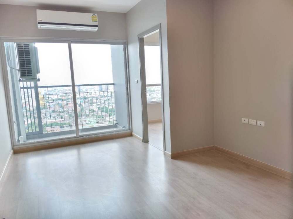 For SaleCondoThaphra, Talat Phlu, Wutthakat : Condo for sale, The Tempo Grand Sathorn-Wutthakat, next to the BTS, BTS view.