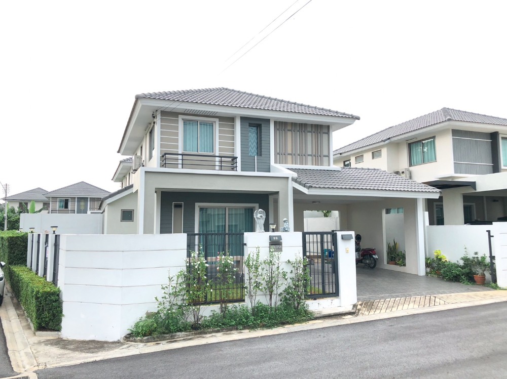 For SaleHousePattaya, Bangsaen, Chonburi : 🏠 2-story detached house (corner house) 💥 It has one of the most beautiful and natural common areas. In Bang La-mung District
