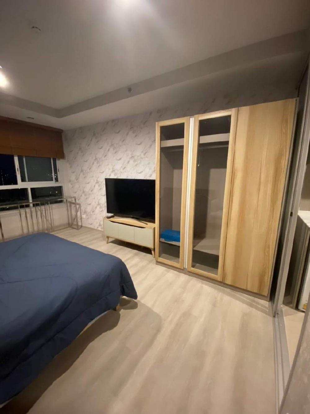 For RentCondoPinklao, Charansanitwong : 🏙️Beautifully decorated room for rent, Rama VIII bridge view (Rare item), fully furnished, electricity ready **There is a washing machine 📲061 639 5225🌉