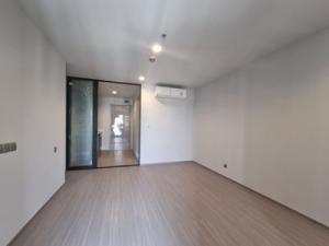 For SaleCondoLadprao, Central Ladprao : sss431 Life Ladprao for sale, ready-to-move-in condo, next to BTS Ha Yaek Ladprao Station, opposite Central Ladprao.