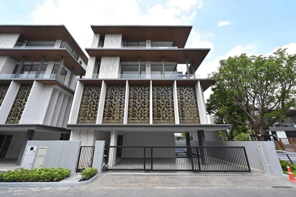 ขายบ้านพระราม 9 เพชรบุรีตัดใหม่ RCA : ⭐️⭐️ขายบ้านเดี่ยว โครงการ Artale asoke rama 9 (บ้านเปล่า ไม่เคยเข้าอยู่)