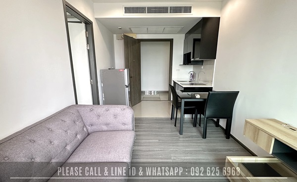 For SaleCondoWongwianyai, Charoennakor : For sale: The Rich Sathorn-Taksin (1 bedroom, 1 bathroom), complete with furniture and some electrical appliances.