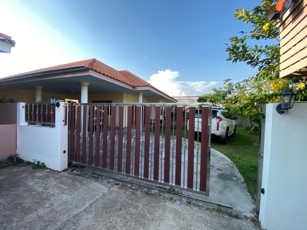 ให้เช่าบ้านระยอง : ให้เช่าบ้านเดี่ยว 3 ห้องนอน 2 ห้องน้ำ 137 ตร.วา ใกล้โรงเรียนนานาชาติ การ์เด้นและห้างโรบินสัน 4 Km บ้านฉาง ระยอง (Fully furnished)