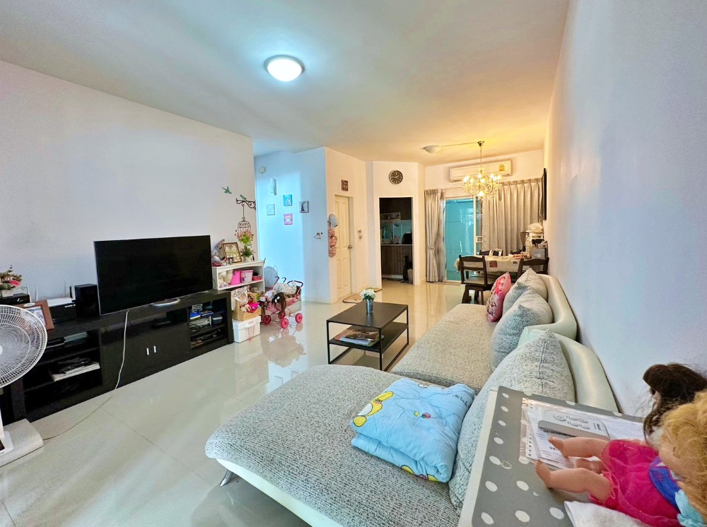 For SaleTownhouseVipawadee, Don Mueang, Lak Si : 3-story townhouse for sale, Town Avenue Sixty Vibhavadi 60 project, good location, convenient travel.