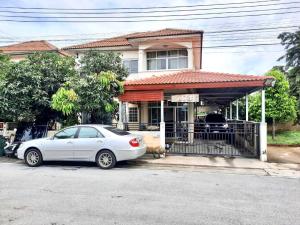 ขายบ้านนครปฐม : ขายด่วนบ้านเเฝดสวย หมู่บ้านณิชากร ซ.ไร่ขิง26 4ห้องนอน 3 ห้องน้ำ ติดถนนออกได้หลายทาง บ้านสงบเป็นส่วนตัว