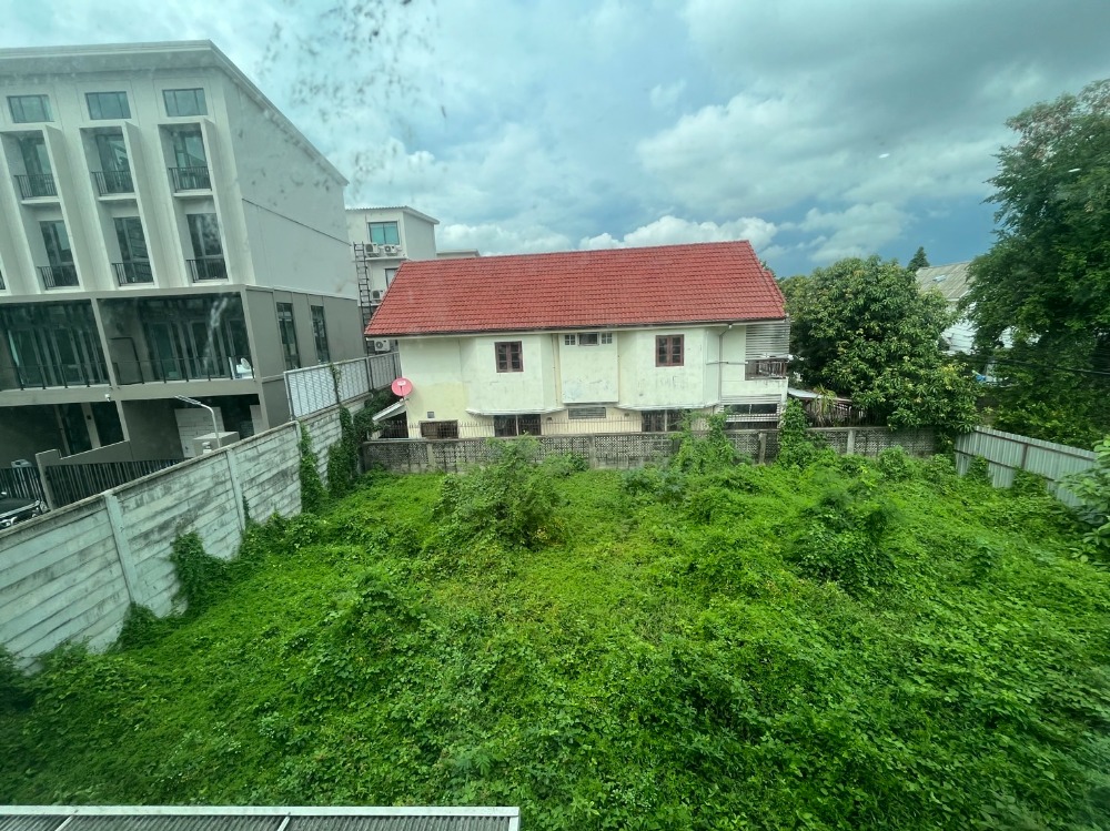 For SaleLandKasetsart, Ratchayothin : Beautiful plot of land, wide frontage ✨ Land Senanikom 12 / 60 square wah (for sale), Land Senanikom 12 / 60 Sqw. (FOR SALE) MEAW355