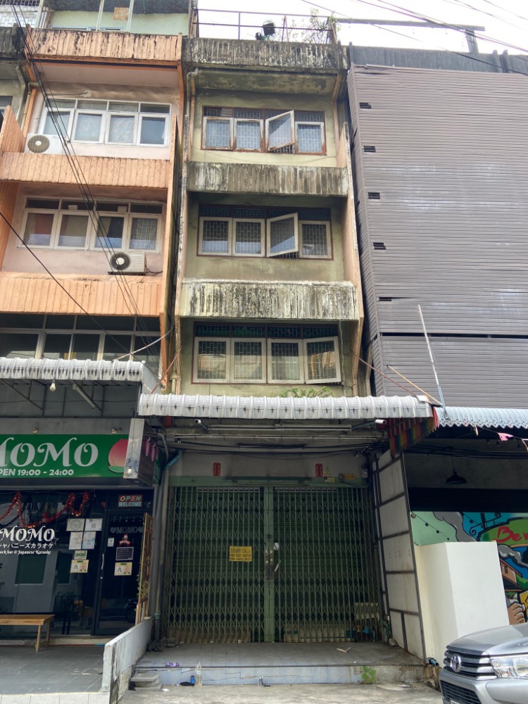For SaleTownhouseOnnut, Udomsuk : LTH9527RE – Townhouse FOR SALE in Phra Khanong 4 beds 3 baths size 14 sq.w. Near BTS Pra khanong Station ONLY 12.3 MB