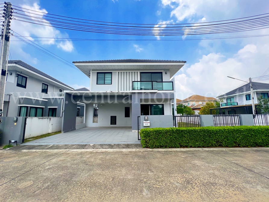 For SaleHouseSriracha Laem Chabang Ban Bueng : Single house, Maneerin Privacy Sriracha, corner house.