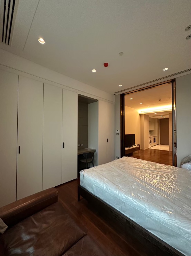 ขายคอนโดวิทยุ ชิดลม หลังสวน : The Residences at Sindhorn Kempinski Hotel