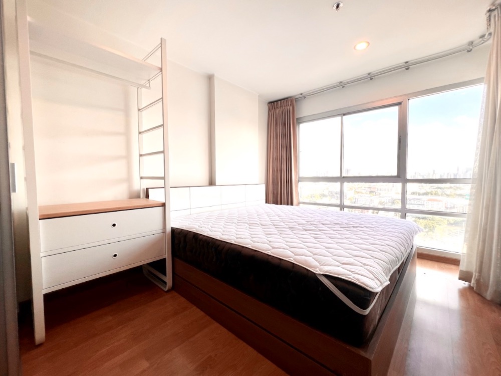 For RentCondoBang Sue, Wong Sawang, Tao Pun : Condo for rent, U Delight @ Bang Sue, 9,800 baht, 23rd floor (this floor has a garden), fully furnished, washer-dryer, SB furniture, invertor air conditioner, extra large 17Q refrigerator, cool southern view.