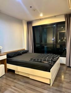 For RentCondoOnnut, Udomsuk : For rent: The Base Park West 77, 6th floor, 27 sq m, near BTS On Nut, expressway, open view, complete with furniture and appliances, 12,000 baht.
