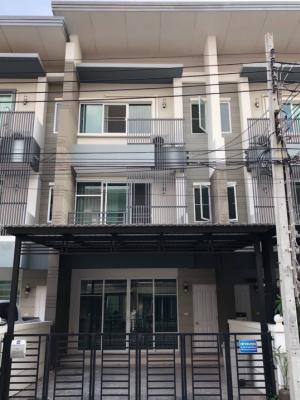 For RentTownhousePattanakan, Srinakarin : ♥️ 3-story townhome for rent ♥️ Krungthep Kreetha Soi 7 Town Avenue
