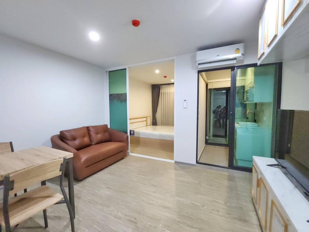 For SaleCondoVipawadee, Don Mueang, Lak Si : Urgent sale, Reach Condo, Phahonyothin 52, fully furnished, ready to move in.