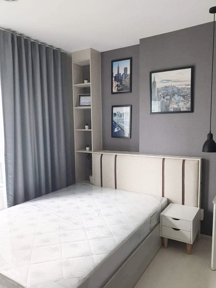 For RentCondoSamut Prakan,Samrong : LV104 Rent Aspire Erawan, beautiful room, full built-ins. Swimming pool view Complete with furniture The central part is complete. Next to BTS Erawan / Call 099-149-5164